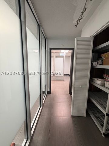 10850 NW 27th St, Doral, FL 33172