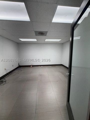 10850 NW 27th St, Doral, FL 33172