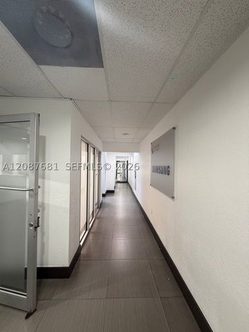 10850 NW 27th St, Doral, FL 33172
