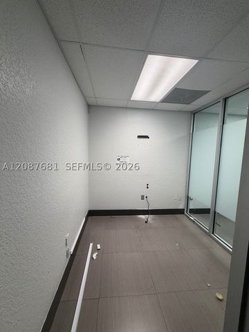 10850 NW 27th St, Doral, FL 33172