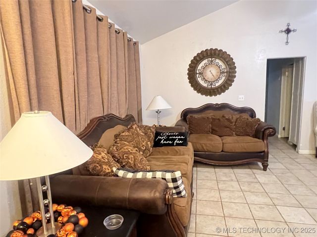 24273 S Hwy 2, Porum, OK 74455