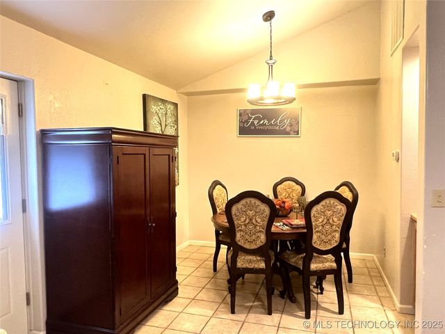 24273 S Hwy 2, Porum, OK 74455