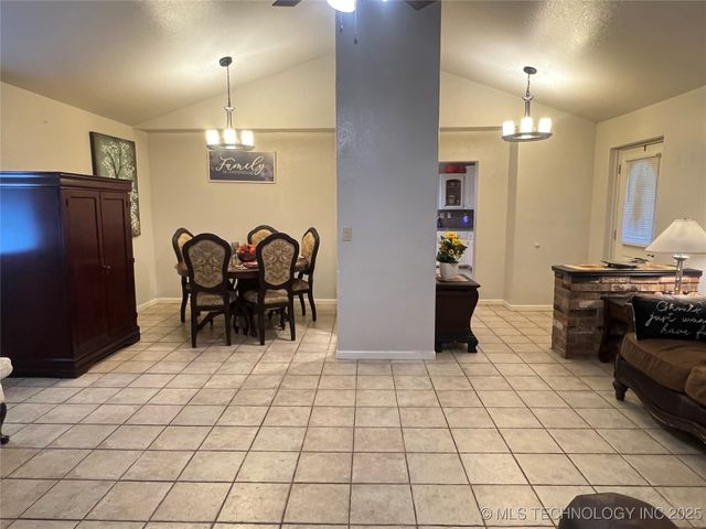 24273 S Hwy 2, Porum, OK 74455