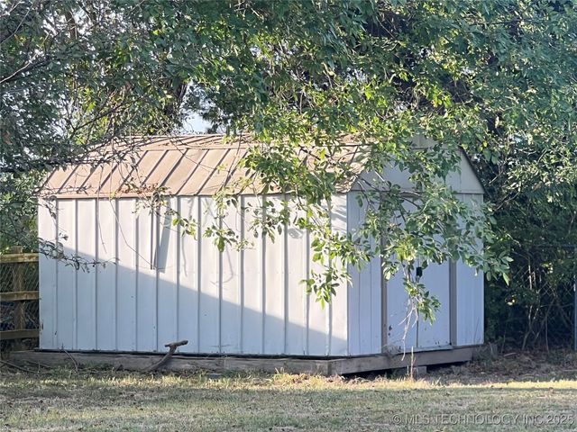 24273 S Hwy 2, Porum, OK 74455