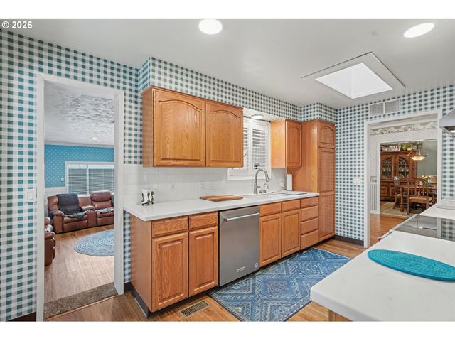 1414 19TH Ave, Longview, WA 98632