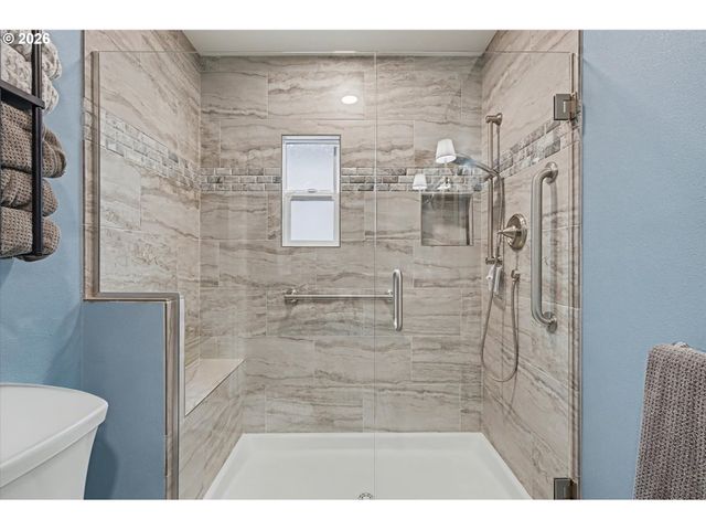 1414 19TH Ave, Longview, WA 98632