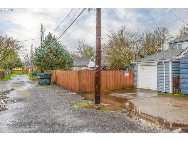 1414 19TH Ave, Longview, WA 98632