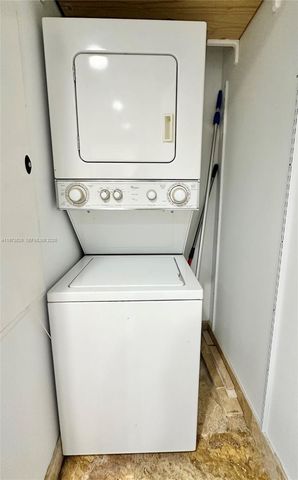 1060 Brickell Ave 201, Miami, FL 33131