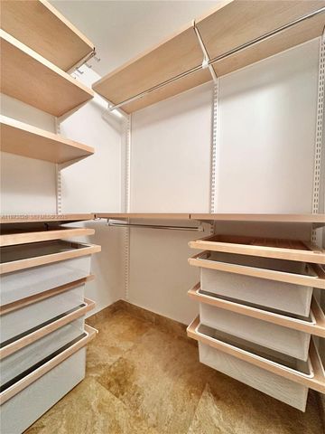 1060 Brickell Ave 201, Miami, FL 33131