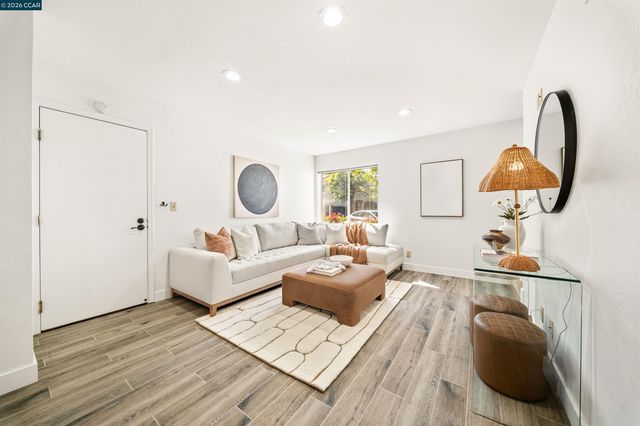 401 S Clovercrest Ln, San Ramon, CA 94582