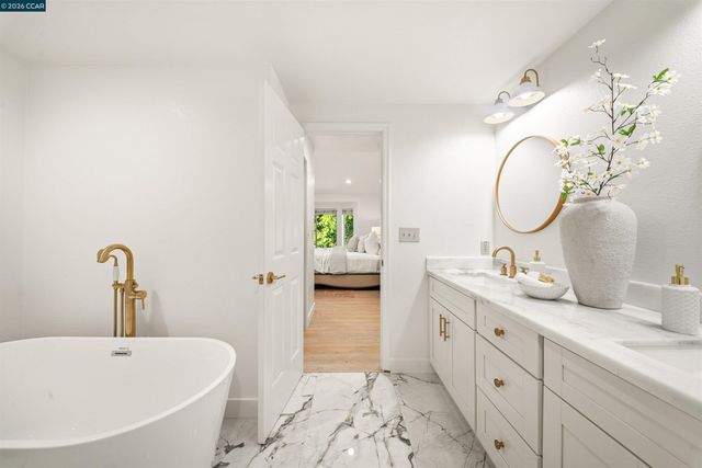 401 S Clovercrest Ln, San Ramon, CA 94582