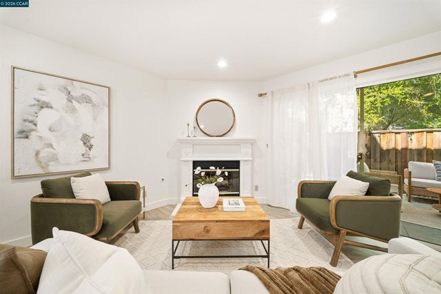 401 S Clovercrest Ln, San Ramon, CA 94582