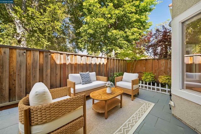 401 S Clovercrest Ln, San Ramon, CA 94582