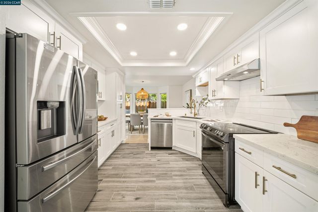 401 S Clovercrest Ln, San Ramon, CA 94582