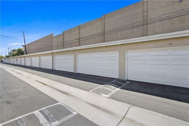 1741 Tustin Avenue 16 D, Costa Mesa, CA 92627