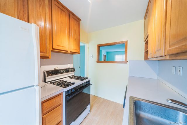 25167 61st Avenue 693, Little Neck, NY 11362