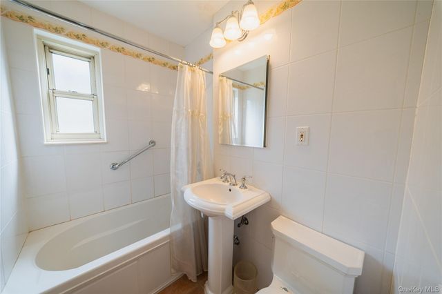 25167 61st Avenue 693, Little Neck, NY 11362