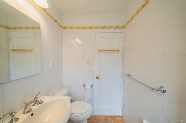 25167 61st Avenue 693, Little Neck, NY 11362
