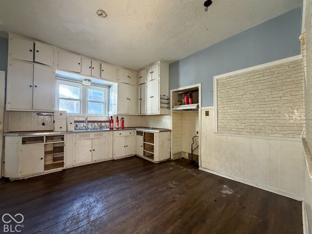 1341 N Dearborn Street, Indianapolis, IN 46201