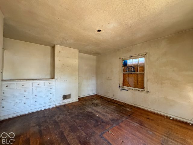 1341 N Dearborn Street, Indianapolis, IN 46201