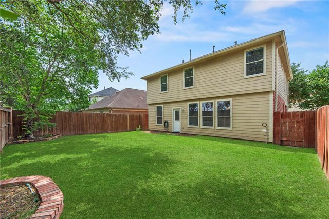 18318 Alemarble Oak Street, Cypress, TX 77429