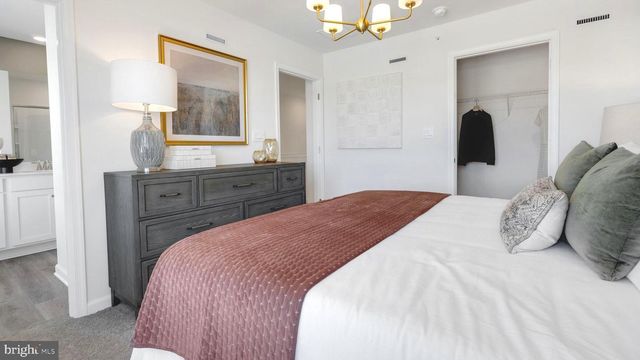 3076 MARTHA WAY, Pennsburg, PA 18073