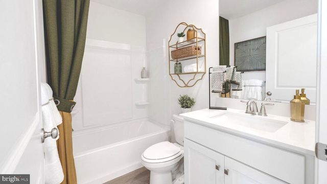 3076 MARTHA WAY, Pennsburg, PA 18073