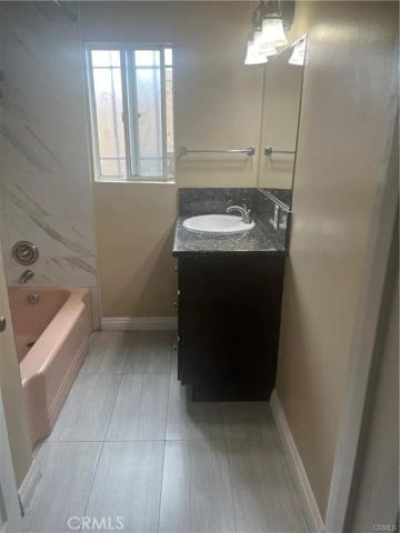 1915 S Orange Drive, Los Angeles, CA 90016