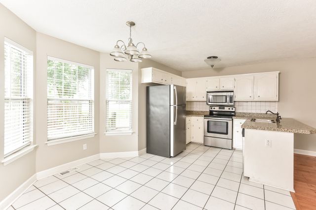 610 Hogan Dr, Murfreesboro, TN 37128