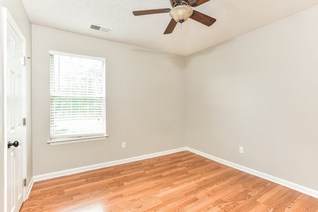 610 Hogan Dr, Murfreesboro, TN 37128