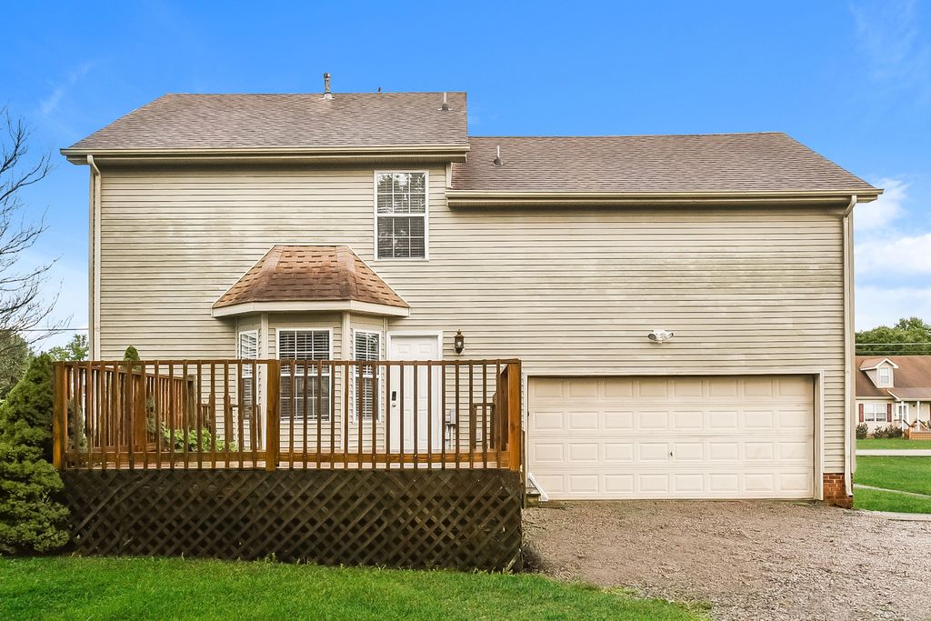 610 Hogan Dr, Murfreesboro, TN 37128