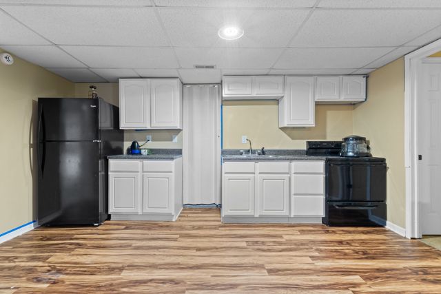740 Acorn Dr, Clarksville, TN 37043