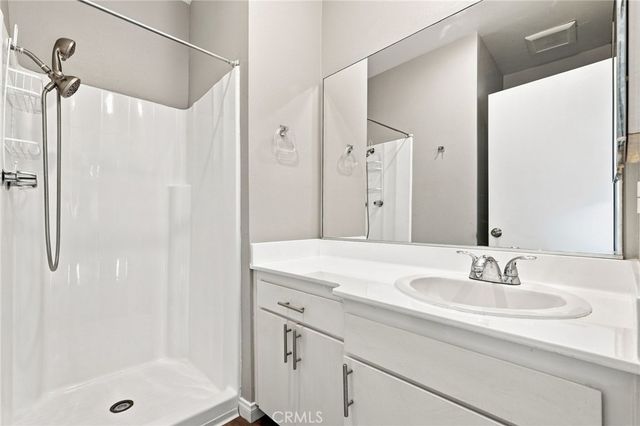 21900 Roscoe Boulevard 8, Canoga Park, CA 91304