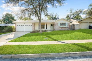 10915 Burr Oak, San Antonio, TX 78230