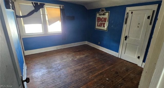 647 Columbia Avenue, Akron, OH 44310