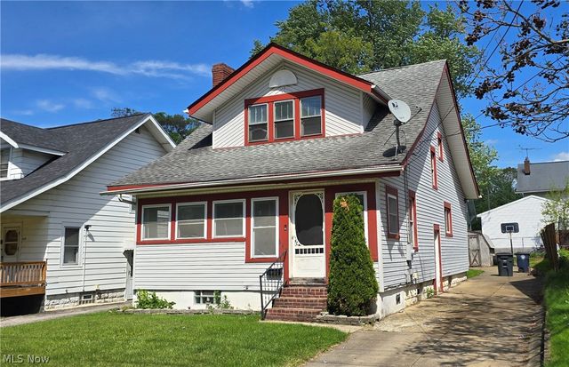 647 Columbia Avenue, Akron, OH 44310