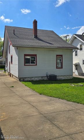 647 Columbia Avenue, Akron, OH 44310
