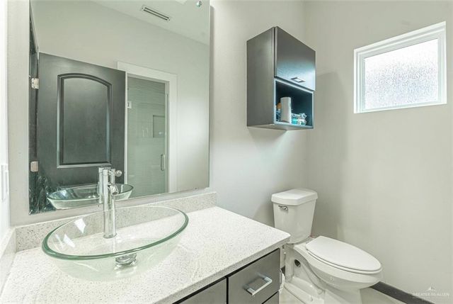 2001 N 46th Street, Mcallen, TX 78501