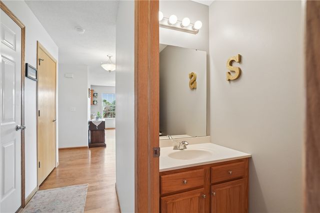 4614 Adams Court NE, Cedar Rapids, IA 52411