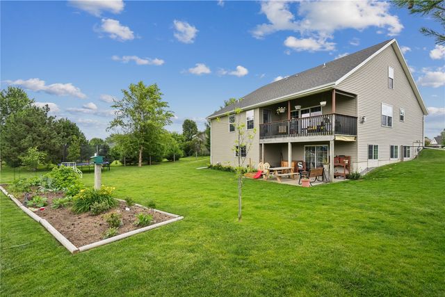 4614 Adams Court NE, Cedar Rapids, IA 52411
