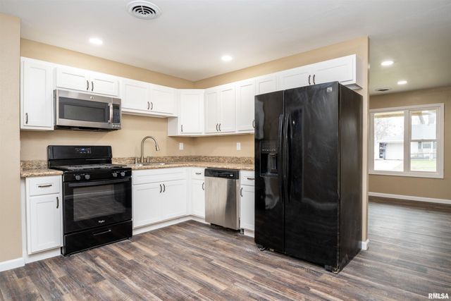 1408 KOCH Street, Pekin, IL 61554