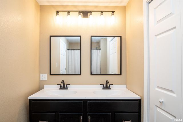 1408 KOCH Street, Pekin, IL 61554