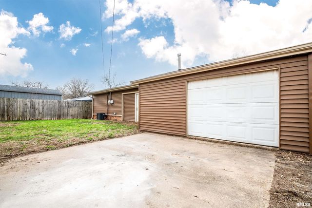 1408 KOCH Street, Pekin, IL 61554