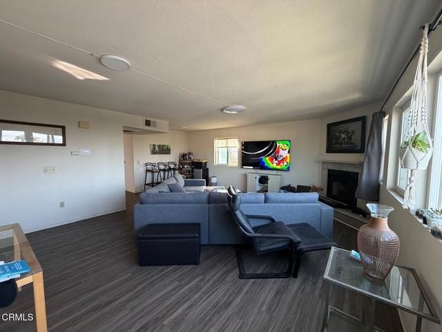 804 N Kenilworth Avenue, Glendale, CA 91203