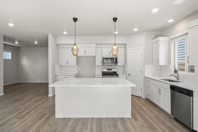 20625 SE Slate Avenue, Bend, OR 97702