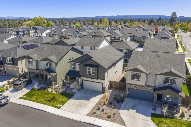 20625 SE Slate Avenue, Bend, OR 97702