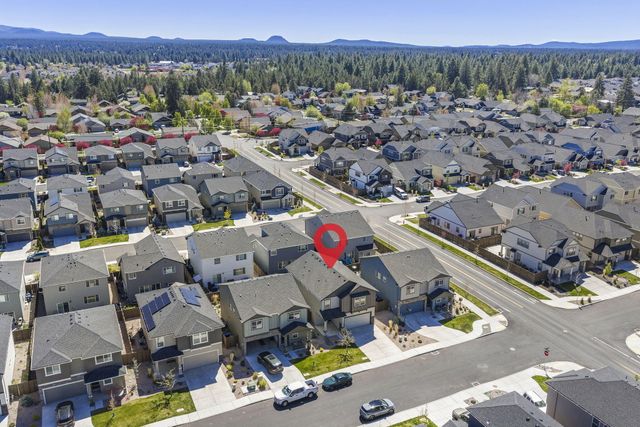 20625 SE Slate Avenue, Bend, OR 97702