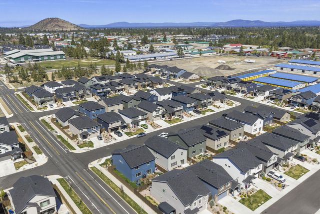 20625 SE Slate Avenue, Bend, OR 97702