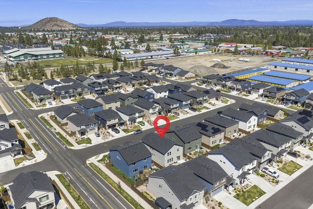 20625 SE Slate Avenue, Bend, OR 97702