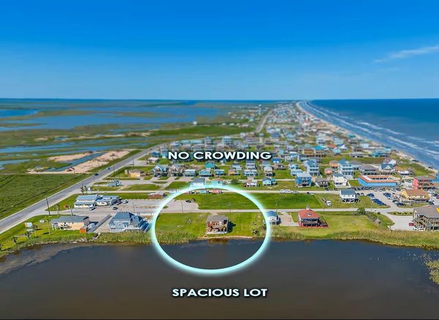 000 Francis Cove, Surfside Beach, TX 77541